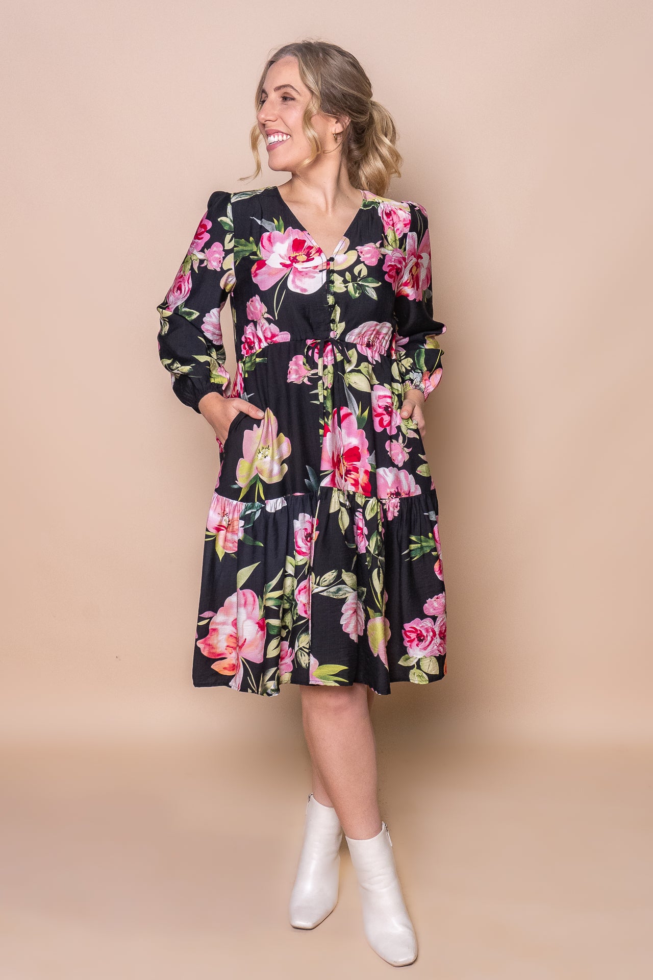Jocelyn Floral Dress in Black