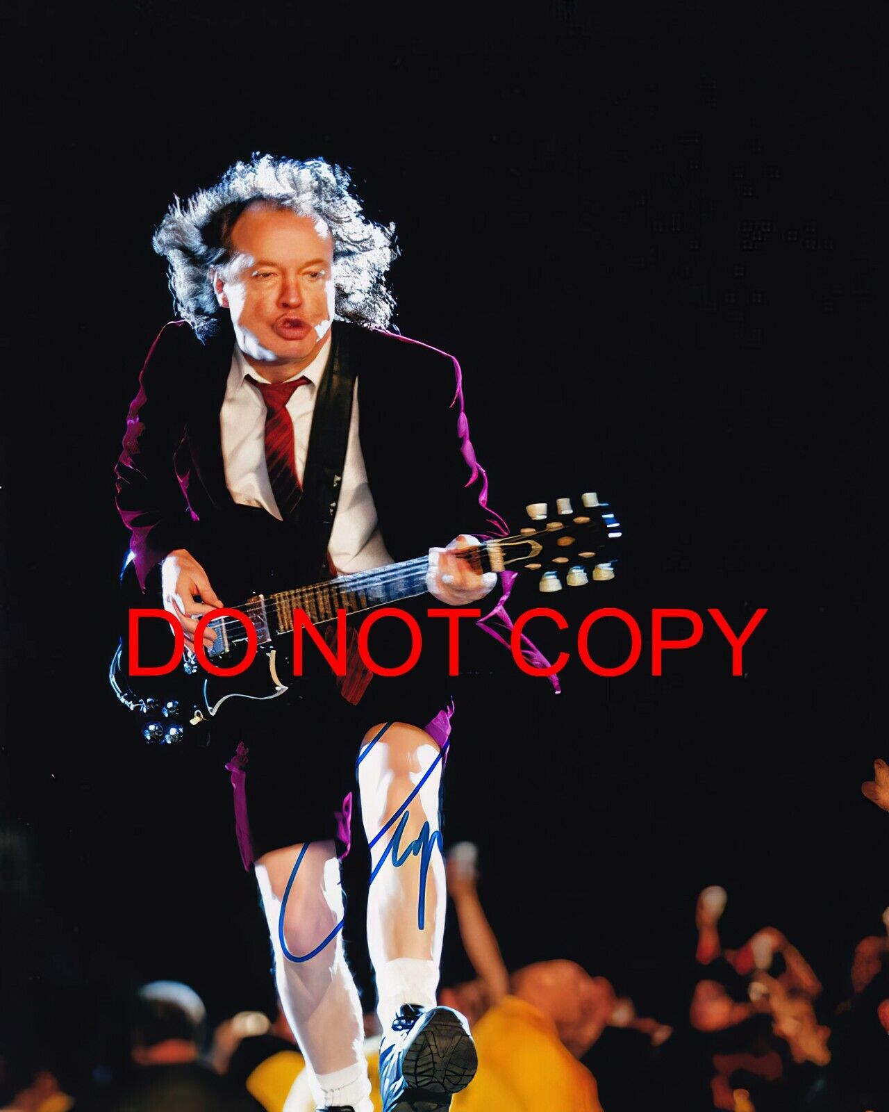 Angus Young - Autographed Signed 8x10 Photo Poster painting (AC/DC) Reprint