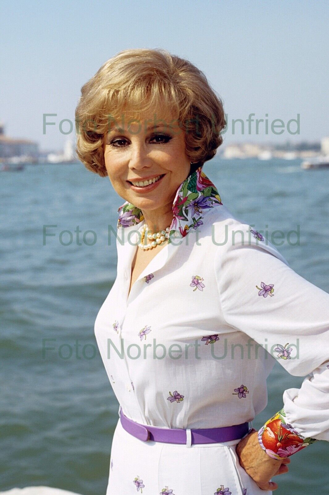 Anneliese Rothenberger IN Venice - Photo Poster painting 20 X 30 CM Without Autograph (Nr 2-36