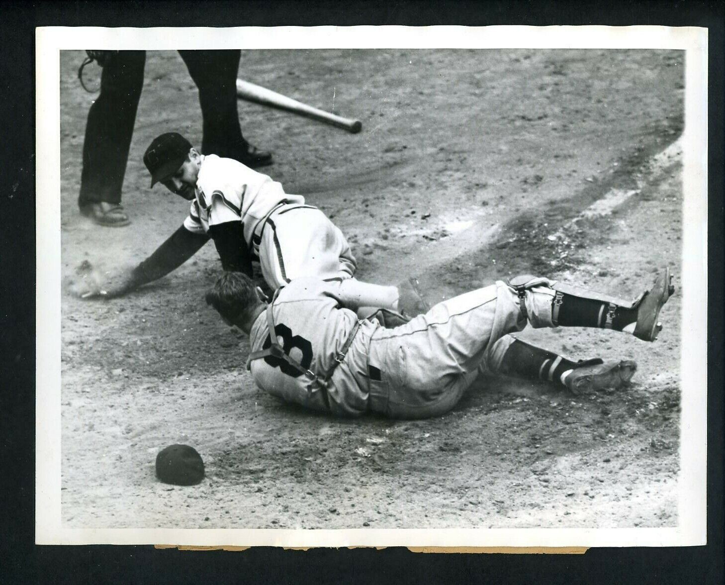 Jimmy Grant & Jake Early 1943 Type 1 Press Photo Poster painting Chicago White Sox Senators