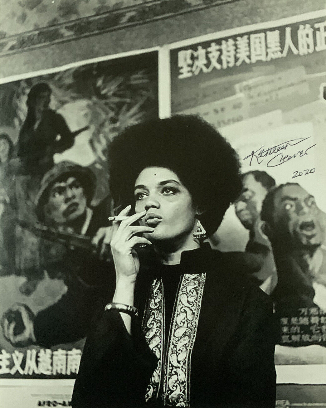 KATHLEEN CLEAVER HAND SIGNED 8x10 Photo Poster painting BLACK PANTHER CIVIL RIGHTS AUTOGRAPH COA