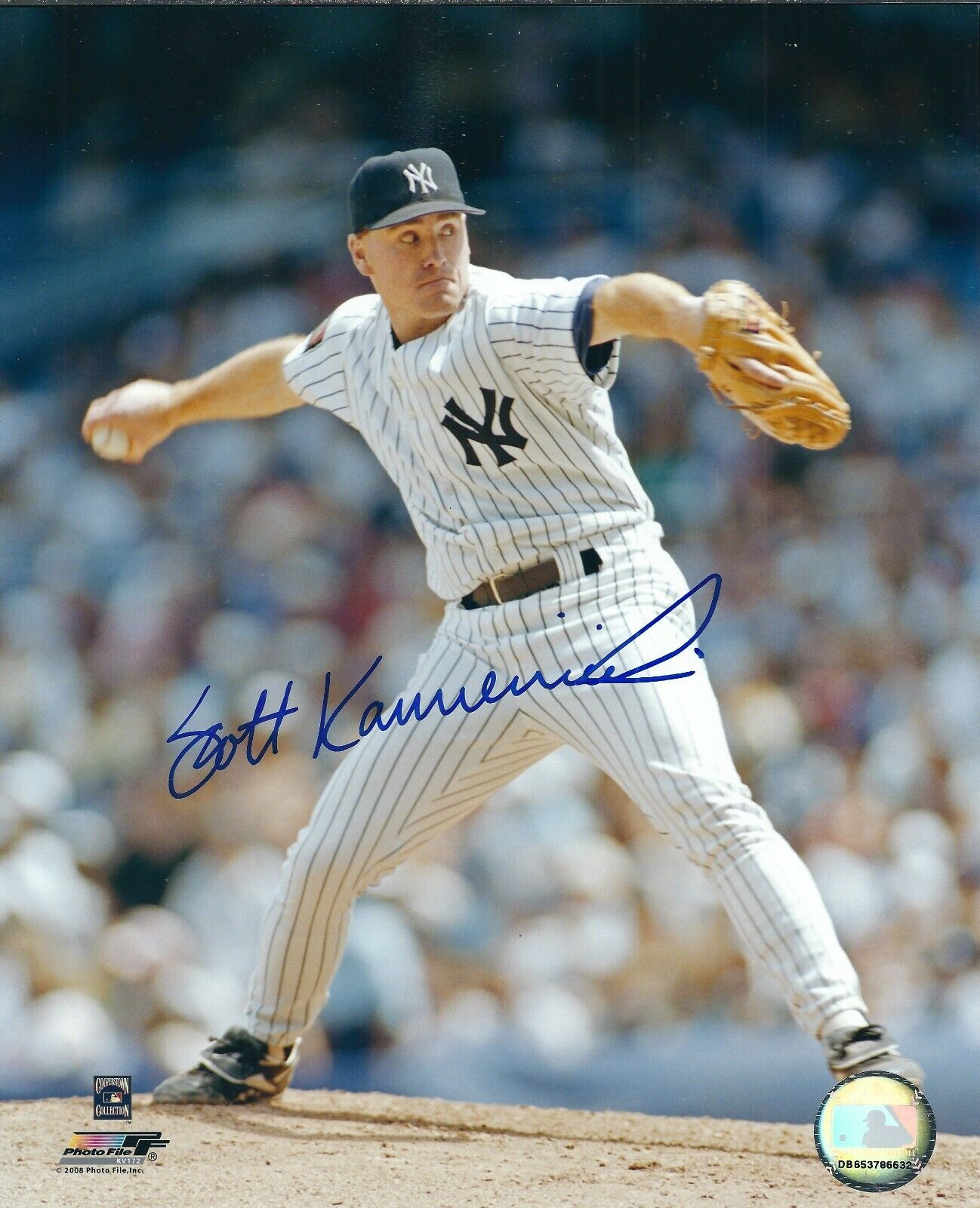 Signed 8x10 SCOTT KAMIENIECKI New York Yankees Autographed Photo Poster painting - w/COA