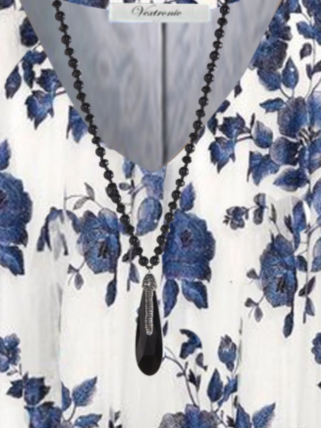 Women Half Sleeve V-neck Solid Color Dress