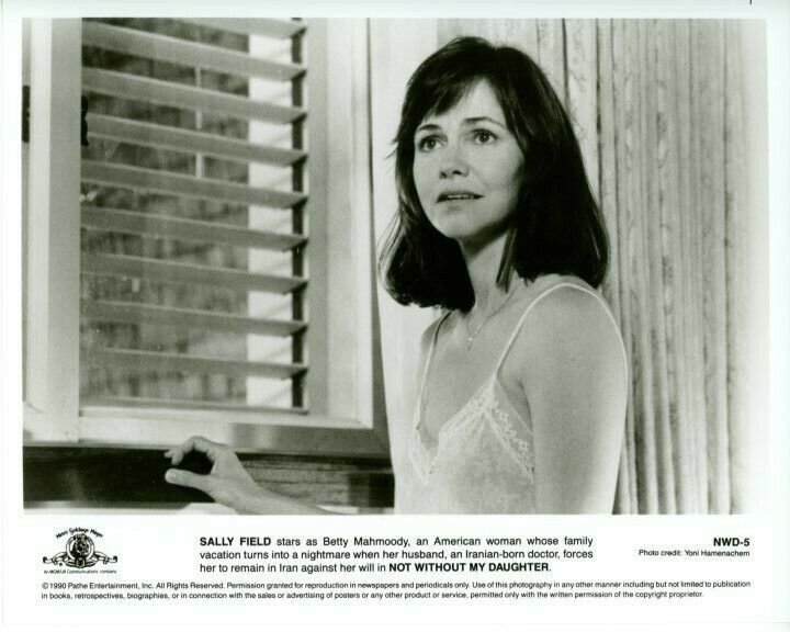 Sally Field Not Without My Daughter Original Press 8X10 Photo Poster painting