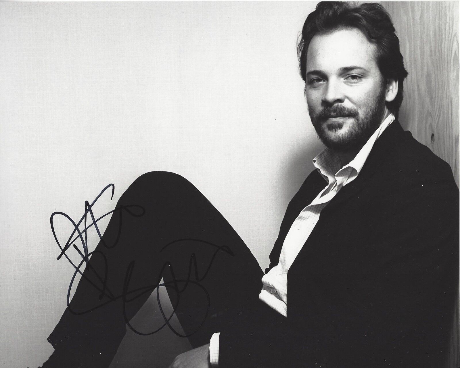 ACTOR PETER SARSGAARD SIGNED B/W PORTRAIT 8X10 Photo Poster painting W/COA MAGNIFICENT SEVEN