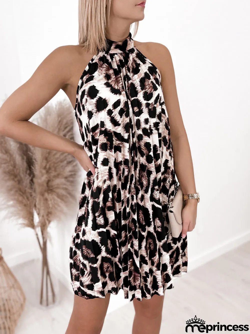 Chic and light Dress