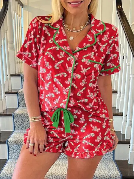 2 pieces of ladies' Christmas cane candy printed short sleeved shorts sleepwear set with buttons, collars, bows, suitable for comfortable and casual home wear in all seasons