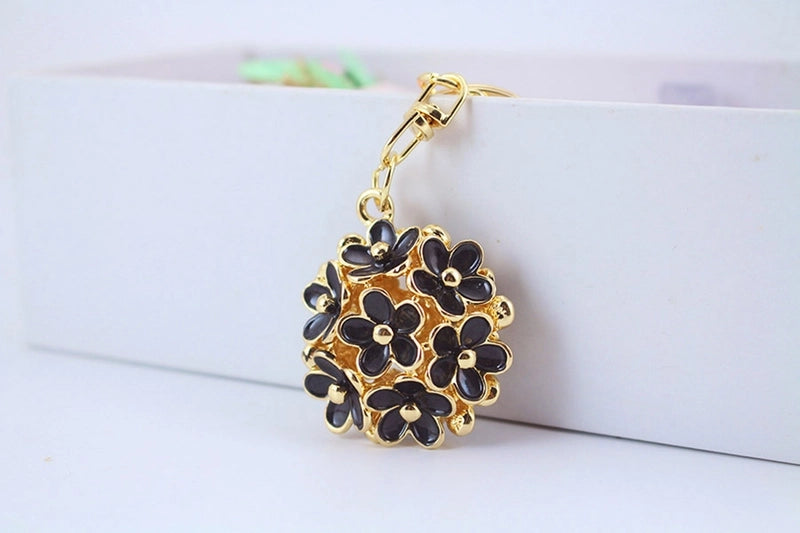 Cute Flower Alloy Women’s Keychain