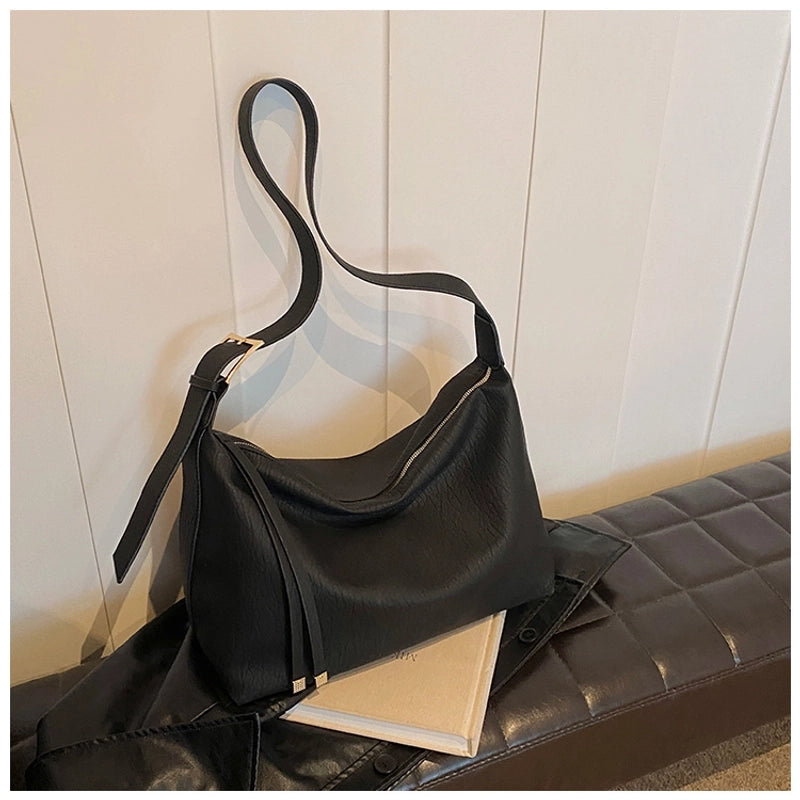 Women’s Large Pu Leather Solid Color Classic Style Streetwear Sewing Thread Square Zipper Tote Bag