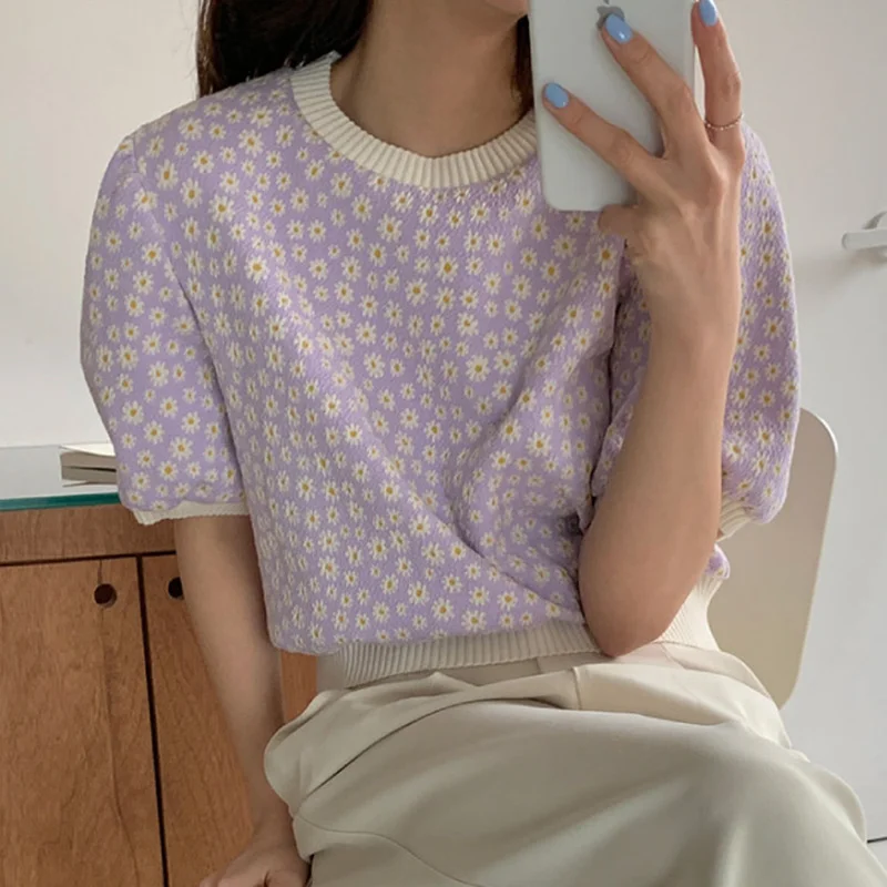 Uveng Uveng Version Of The Hottie Chic Daisy Knitting Bubble Sleeve T-Shirt 2023 Summer New Short-Sleeved Temperament Blouse
