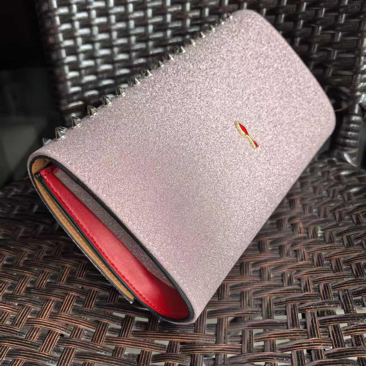 Red bottom lining square rivet wallet pink handbag-MERUMOTE