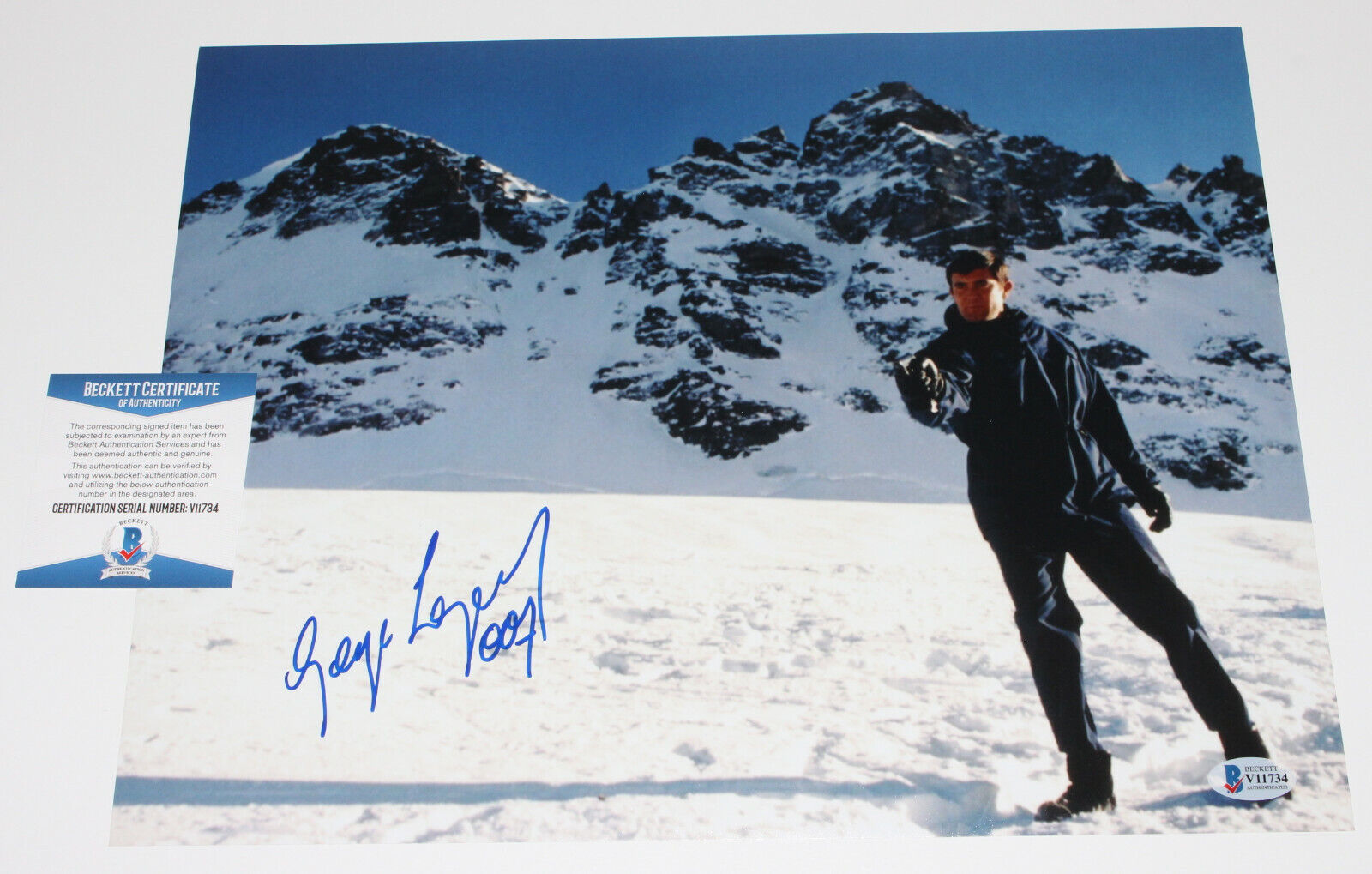 GEORGE LAZENBY SIGNED JAMES BOND 007 MAJESTY 11x14 MOVIE Photo Poster painting BECKETT COA BAS