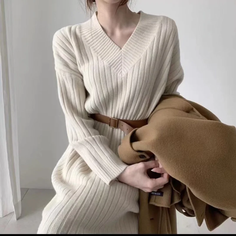 Ueong Ueong Autumn / Winter New Fashion V-Collar Can Not Get The Ball French Dress Temperament In The Long Over The Knee Knit Wool Dress