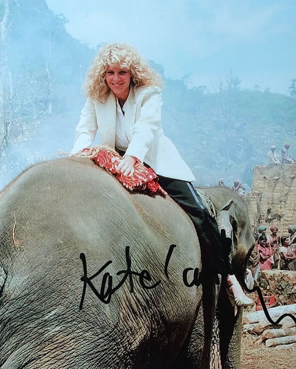 Kate Capshaw signed 8 x 10