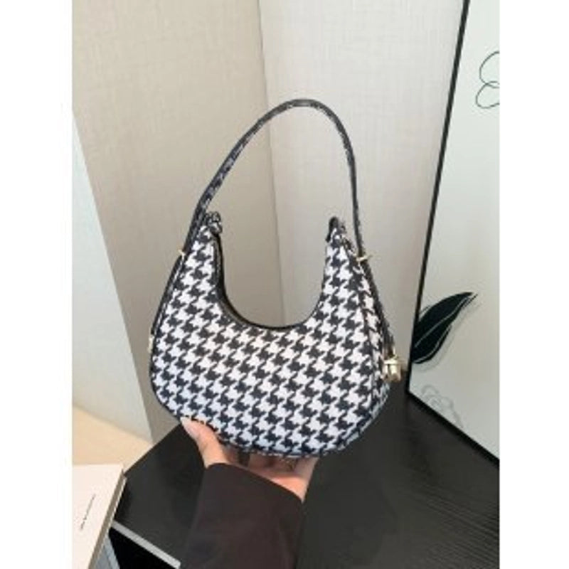 Women’s Medium Pu Leather Houndstooth Zebra Classic Style Streetwear Pillow Shape Zipper Underarm Bag