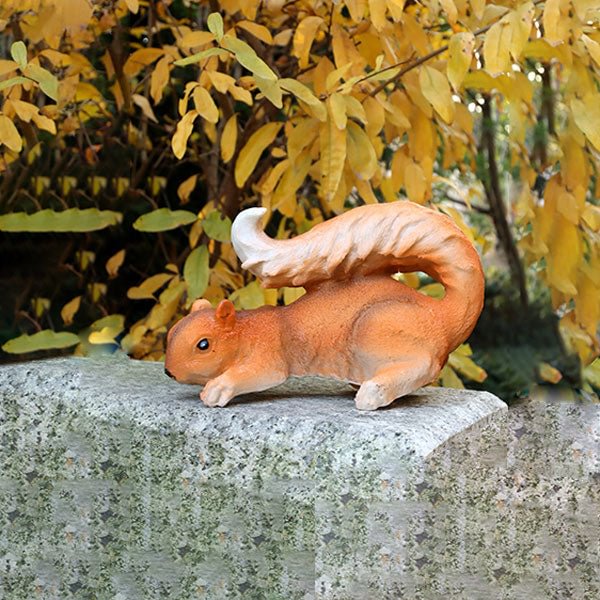 GLVEE Garden Simulation Squirrel Ornaments