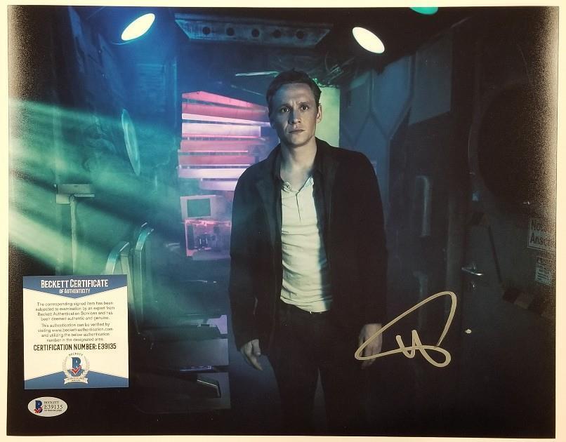 Actor MATTHIAS SCHWEIGHOEFER Signed YOU ARE WANTED 11x14 Photo Poster painting ~ BAS Beckett COA