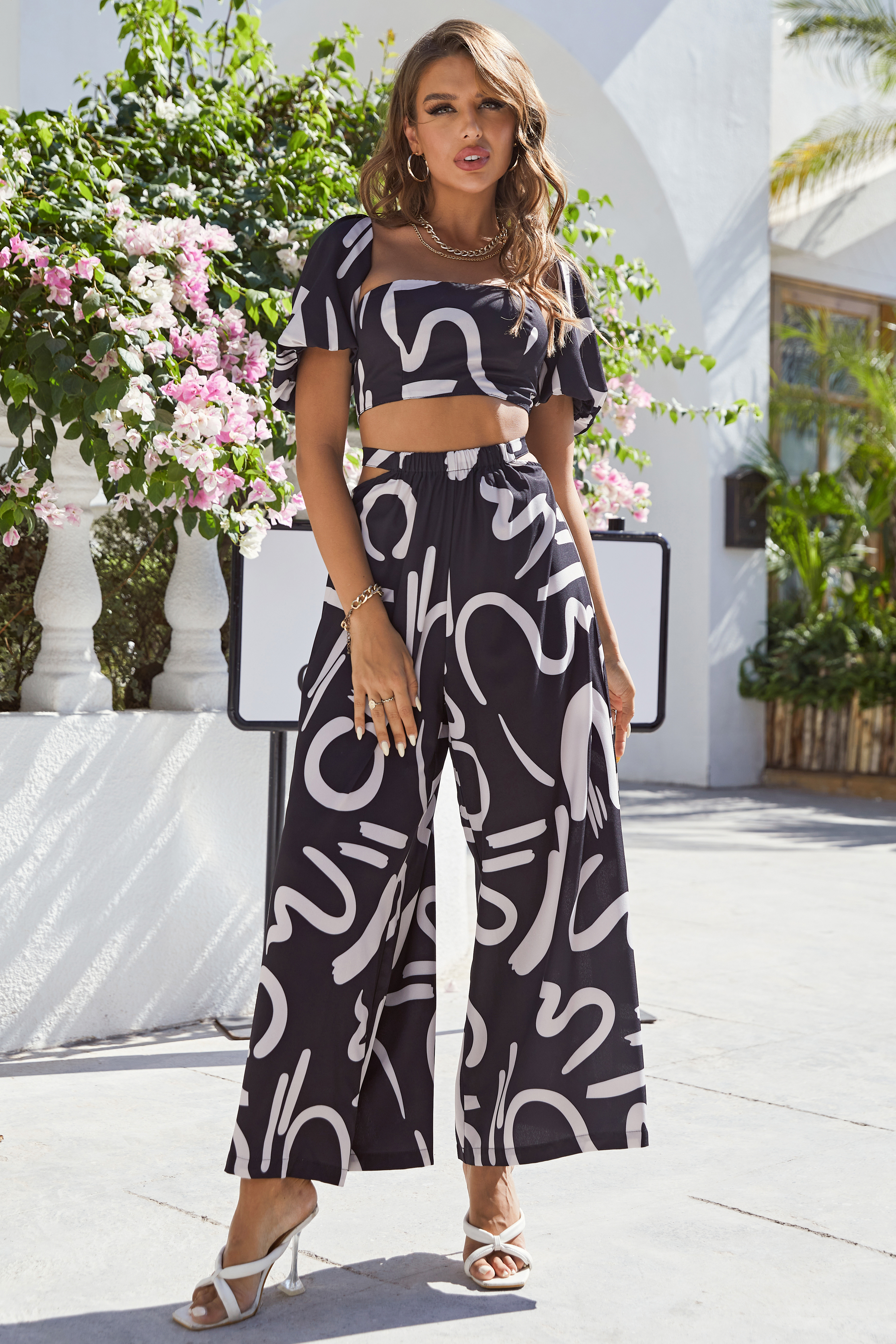 Printed Puff Sleeve Crop Top Cutout Pant Set