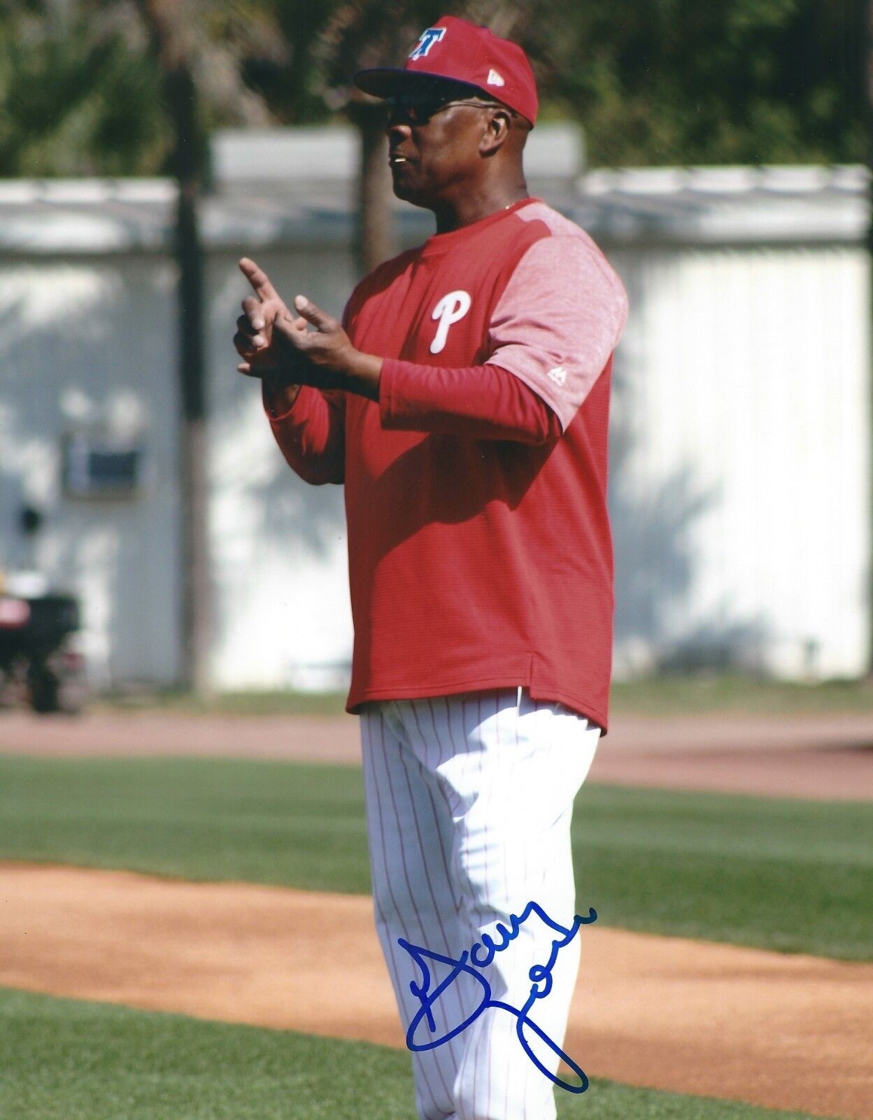 Signed 8x10 GARY JONES Philadelphia Phillies Autographed Photo Poster painting - COA