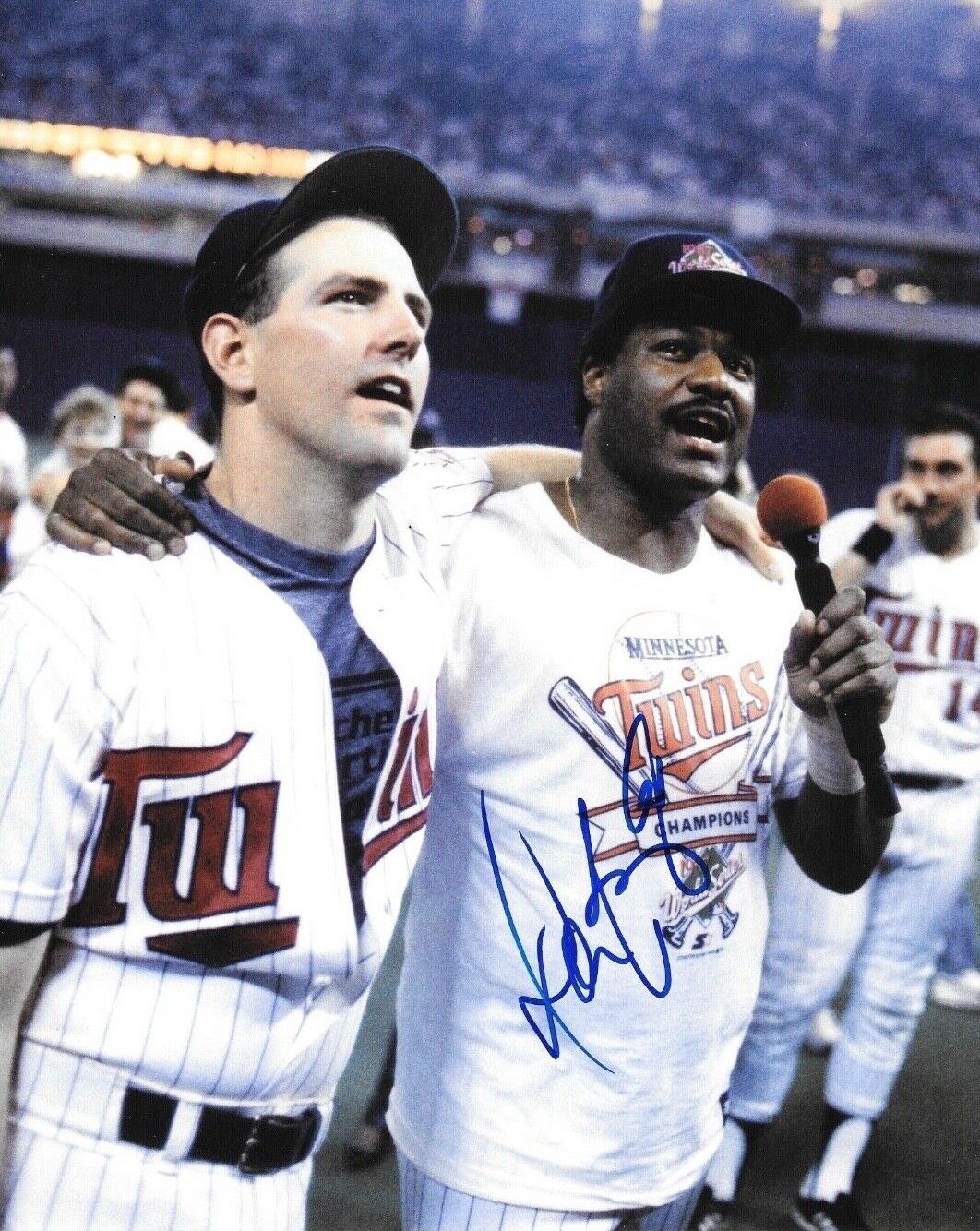 * DON BAYLOR * signed 8x10 Photo Poster painting * MINNESOTA TWINS * COA * 1