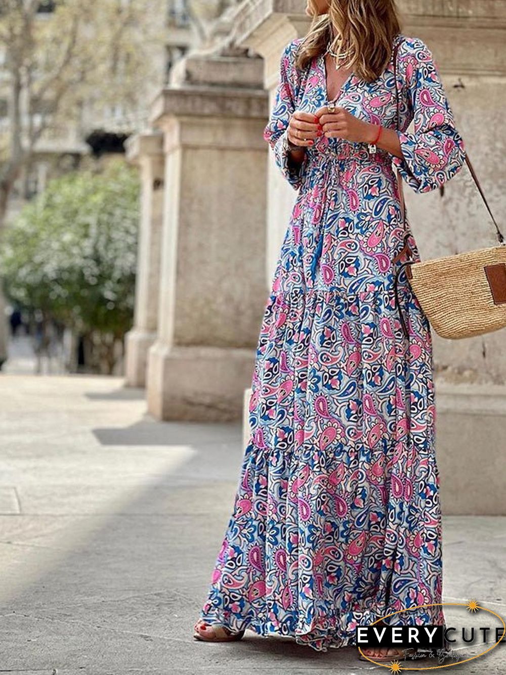Fashionable Bohemian Printed V-neck Dress