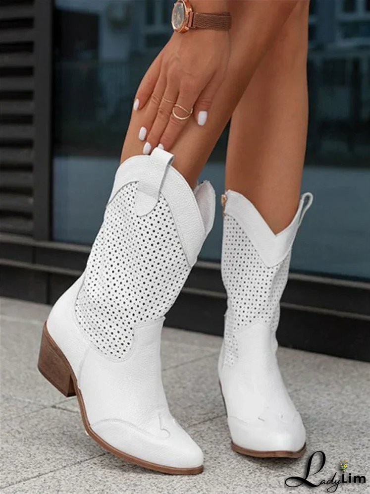 Effortless and Chic winter Boots