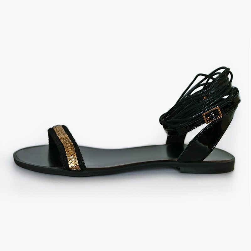 GOOSHOE Black Knee High Flat Sandals