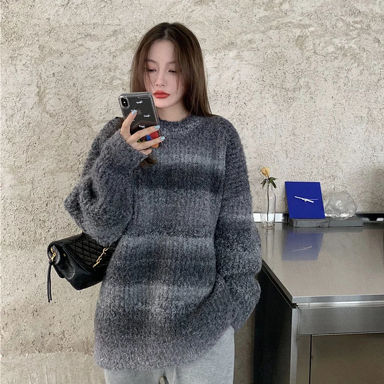 Cozy Loose Round Neck Gradient Long Sleeve Knitted Sweater