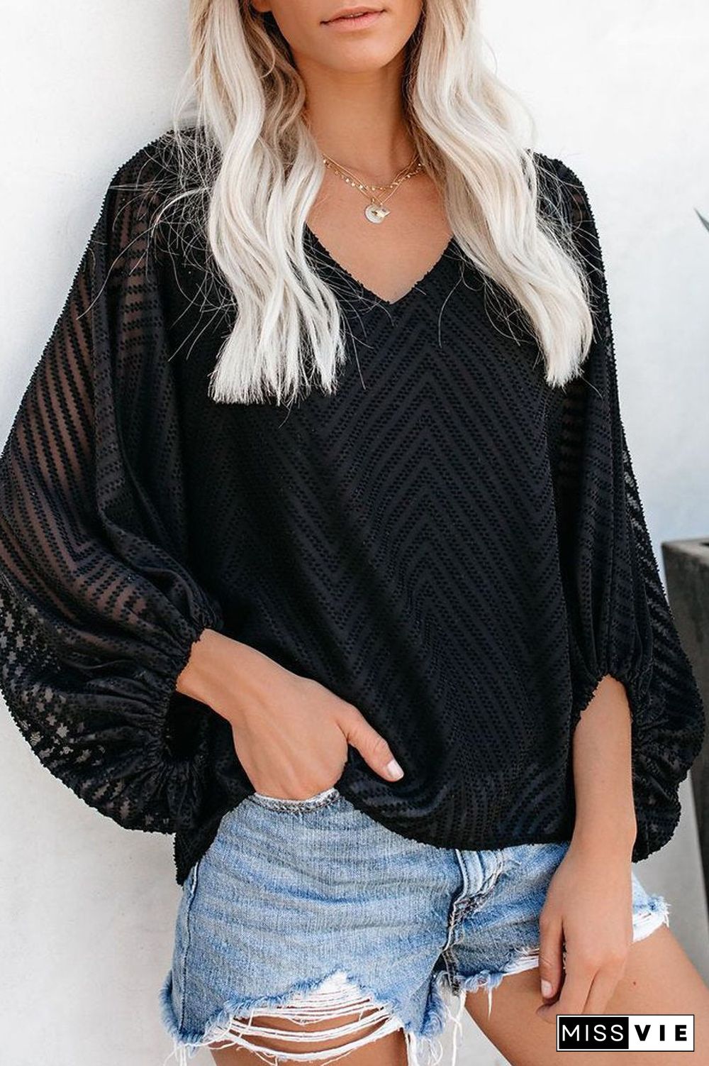 Lantarn Sleeve V-Neck Chiffon Blouse