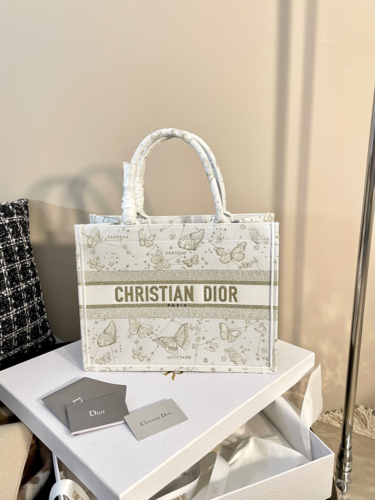 C2e3dc9fd3184829d7f6882d9cc818db