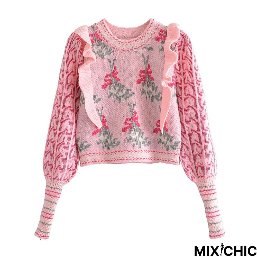 Pink Flower-Carrying Ear Pullover