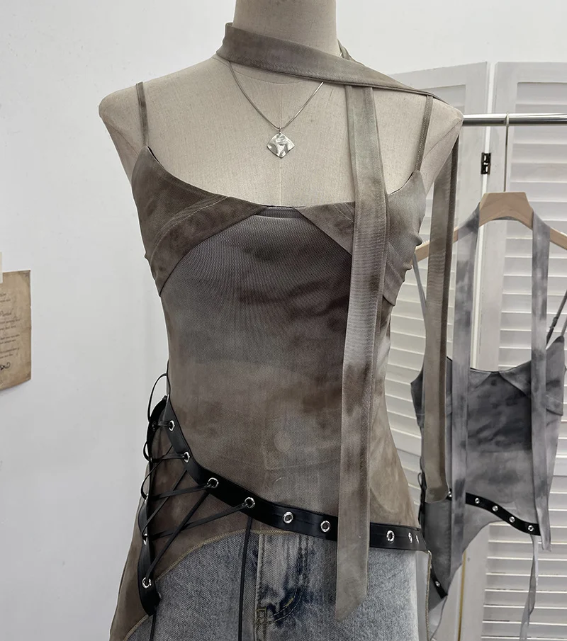 Uveng Spice Girls Newspaper Tie-Dye Printing Net Waste Vest Irregular Rope Ribbon 1197