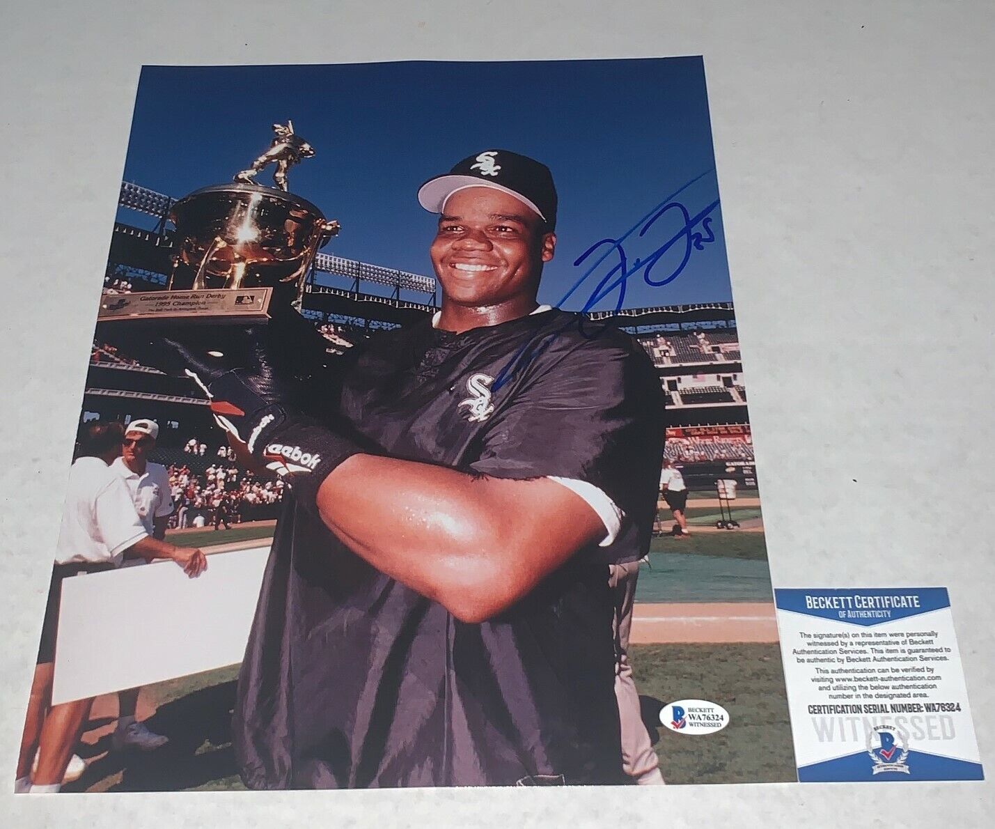 Frank Thomas signed Chicago White Sox 11x14 Photo Poster painting Beckett Witnessed