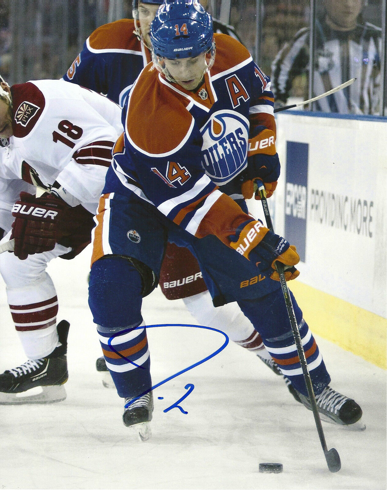 JORDAN EBERLE 'EDMONTOM OILERS' SIGNED 8X10 PICTURE *COA