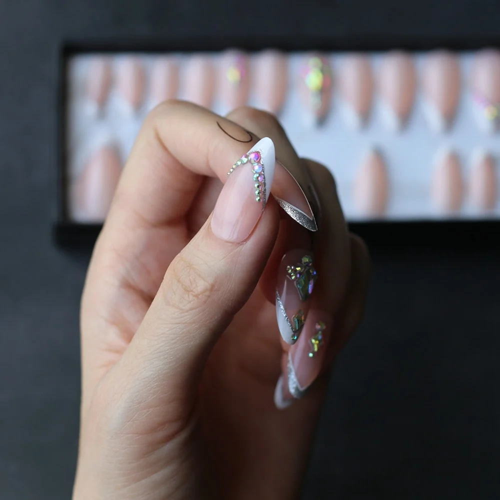 Luxury crystal cute New design Glitter V french Almond Fake nails nude  Natural False nails with box press on nails-Nail Inspo