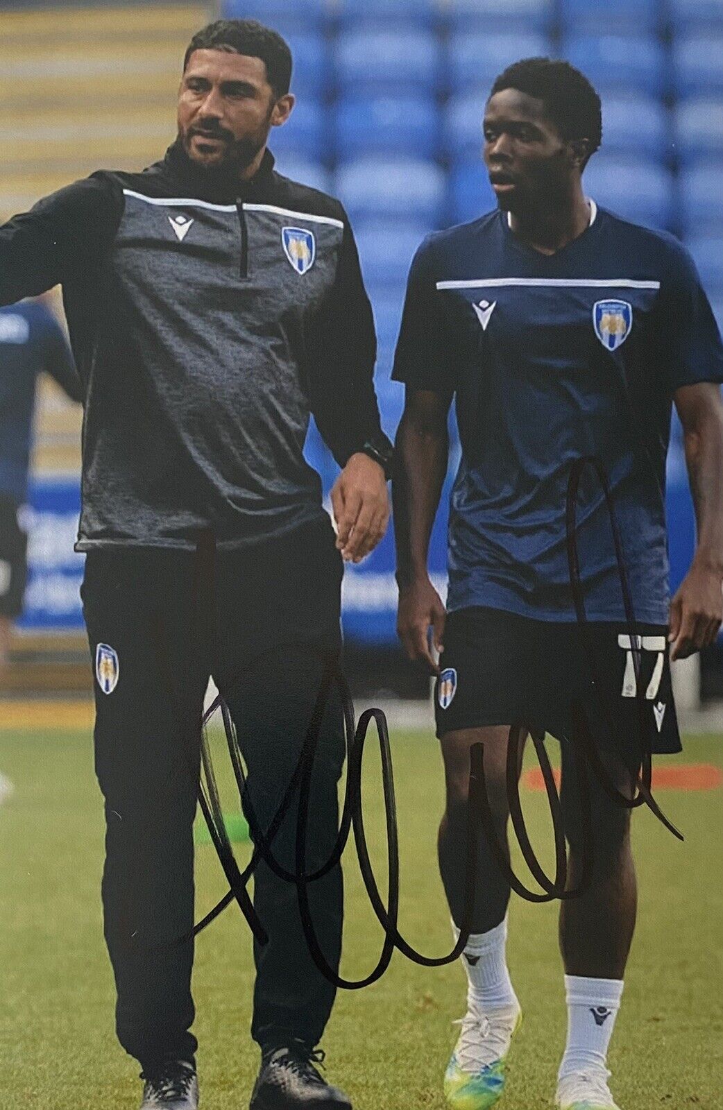 Hayden Mullins Genuine Hand Signed Colchester United 6X4 Photo Poster painting 2