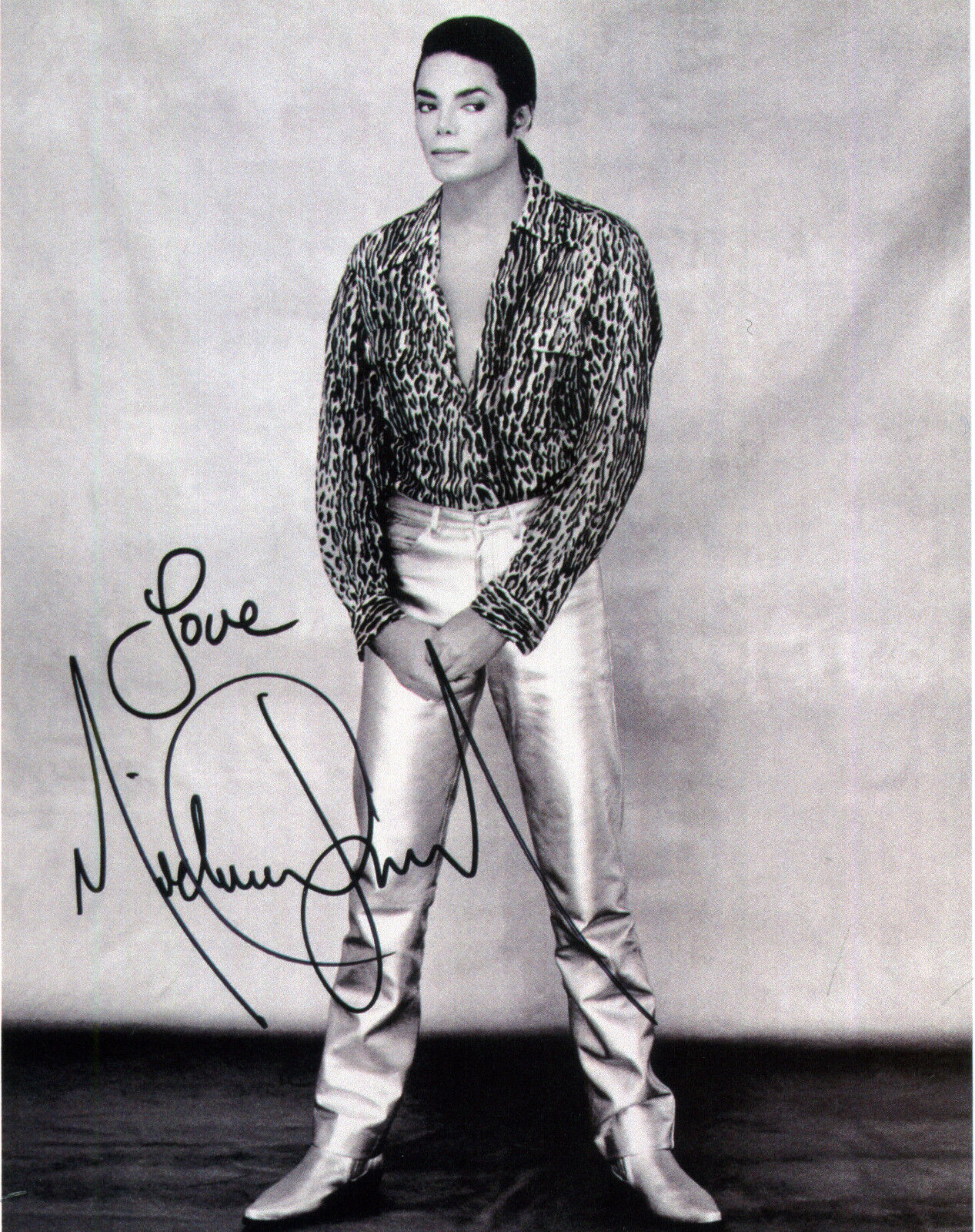 MICHAEL JACKSON Signed Photo Poster paintinggraph - Pop Singer / Vocalist Leopard Top preprint