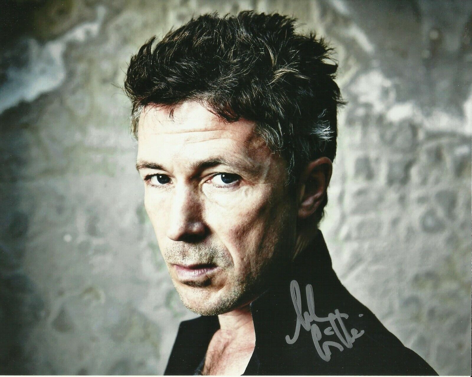 AIDAN GILLEN SIGNED Photo Poster painting UACC REG 242