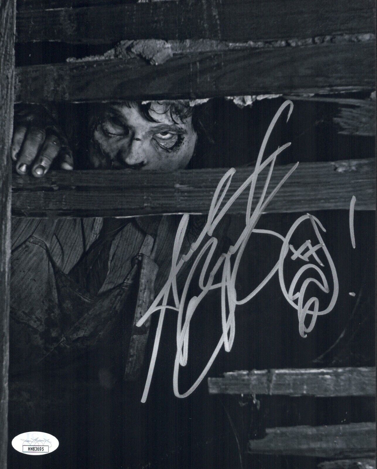 ANDREW BRYNIARSKI Signed 8x10 TEXAS CHAINSAW MASSACRE Photo Poster painting Autograph JSA COA