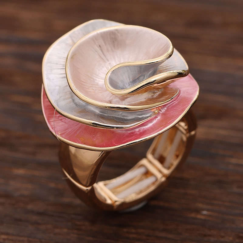 Women's Rings