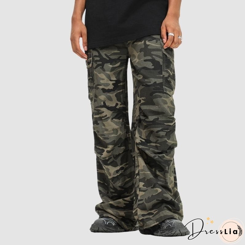 Camouflage Pleated Cargo Pants