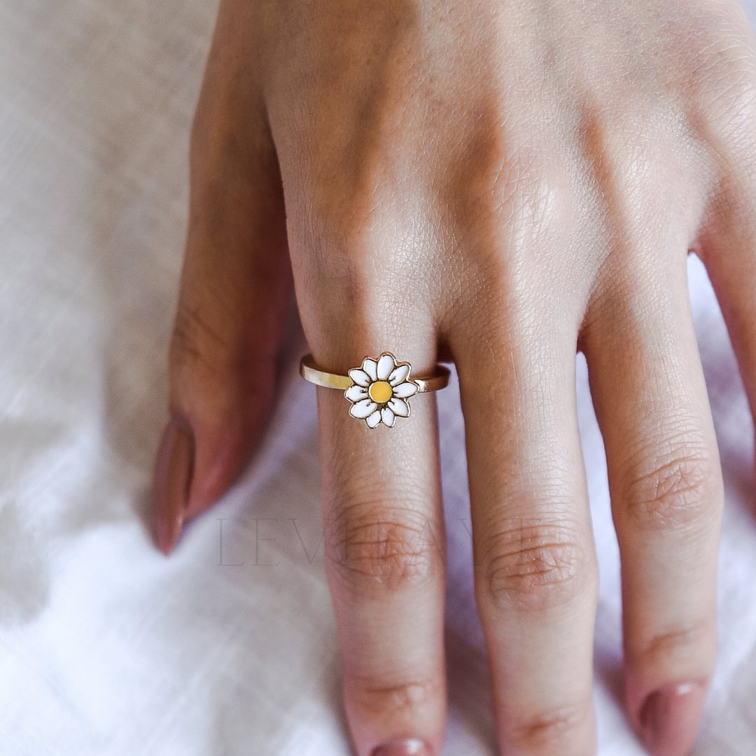 Dainty Daisy | Anxiety Relief Ring