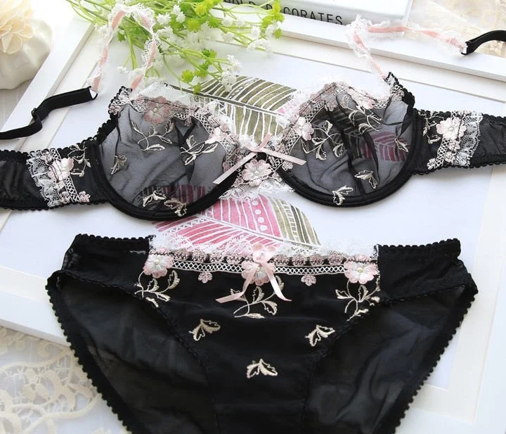 Sexy Lingerie Exquisite Embroidery Lotus Pink Ultra-thin Sexy Large Size Lingerie Ladies Lace Transparent Comfortable Bra