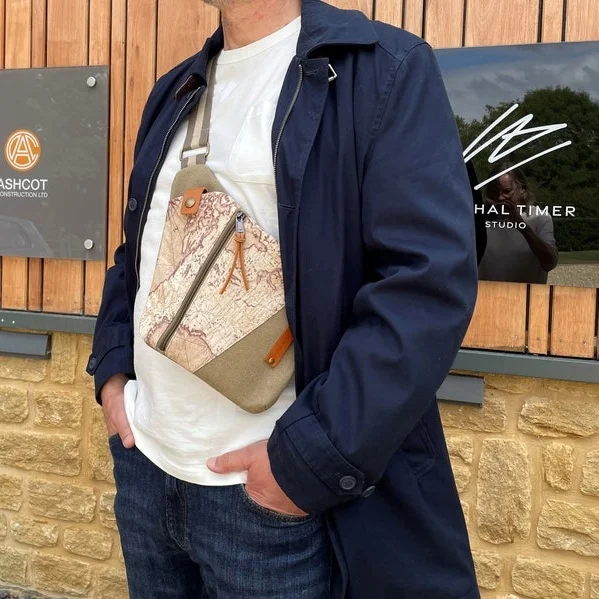 Crossbody Traveler Pouch Sewing Template - Include Instructions