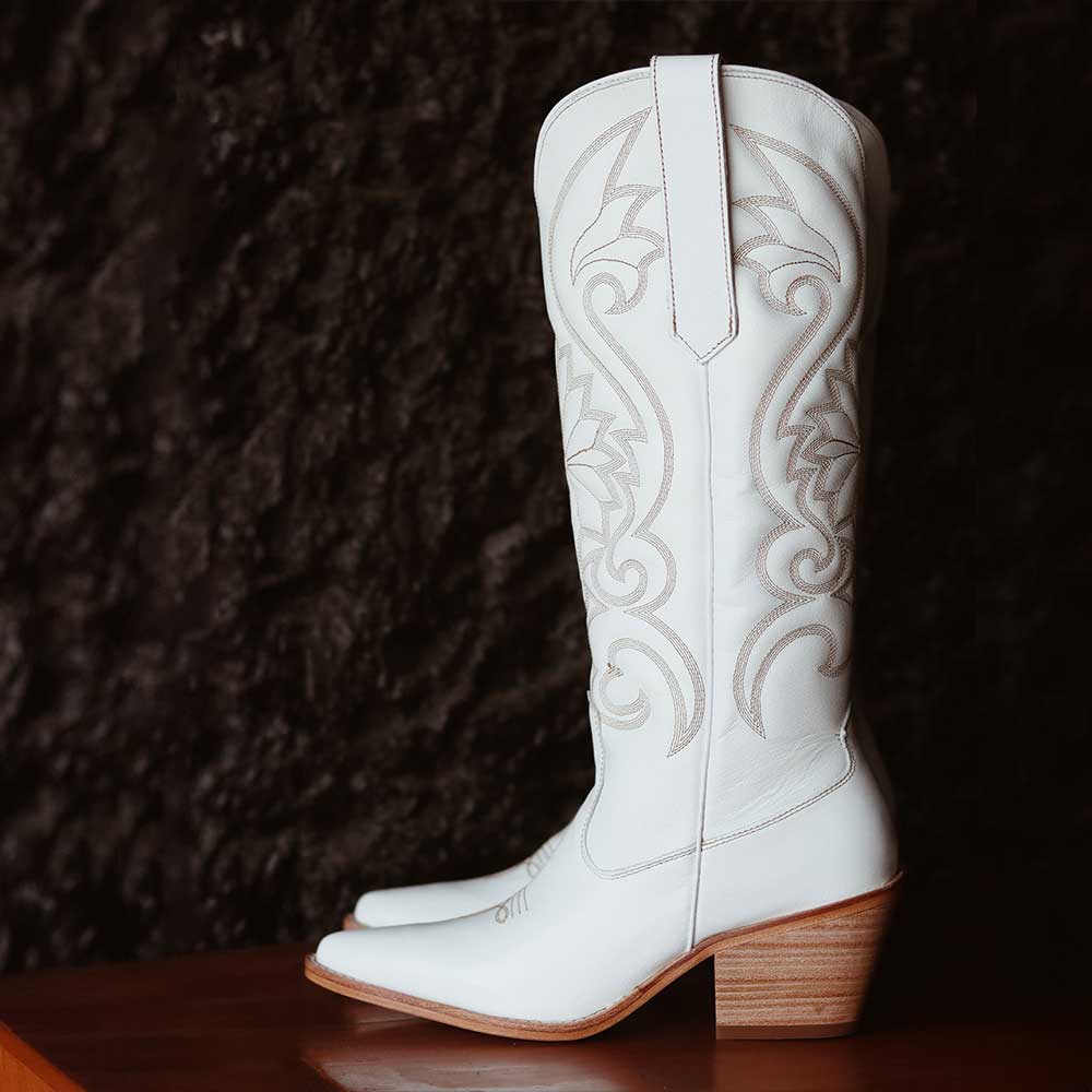 White Pointed Toe Chunky Heel Wide Calf Embroidered Cowgirl Boots Nicepairs