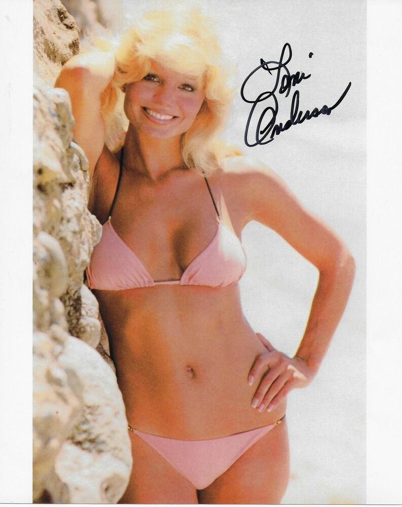 Loni Anderson Signed 8x10 Photo Poster painting - WKRP in Cincinnati BABE - GORGEOUS!!! #24