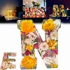 Veilleuse LED avec lettres imprim&eacute;es de fleurs s&eacute;ch&eacute;es en r&eacute;sine