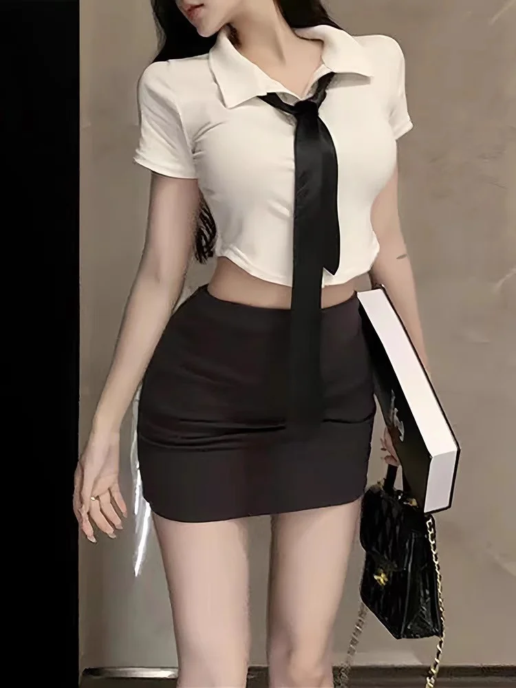 Brownm Ti's Night Vows To Lingerie With A White Shirt For A Hottie With A Long-Sleeved Sexy Shirt Half-Buttered Ass Skirt