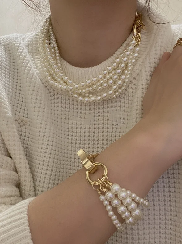 Vintage Geometric Metallic Pearl White Necklace And Bracelet