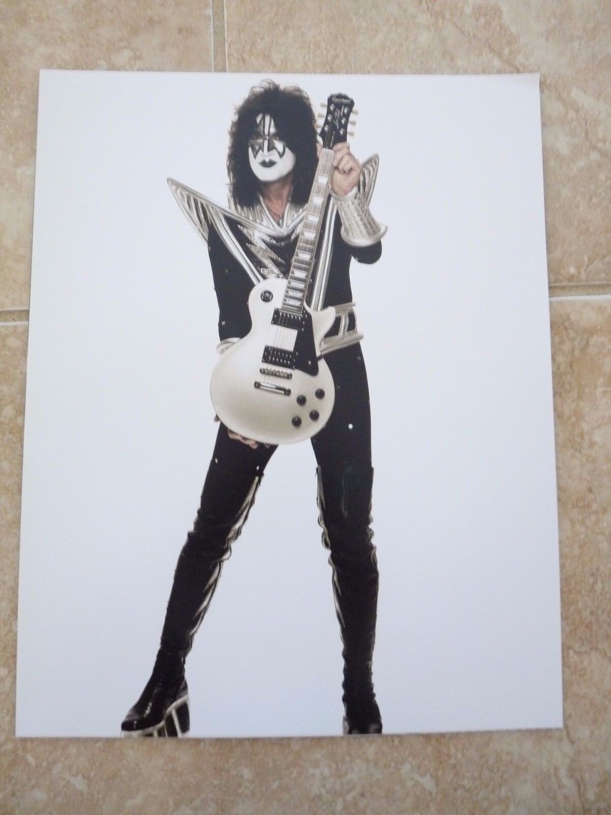 Kiss Tommy Thayer11x14 Rock Music Great Unsigned Color Promo Photo Poster painting #4